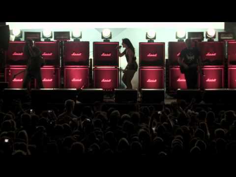 Thumbnail for Sleigh Bells performs "Infinity Guitars" at Converse City Carnage NYC