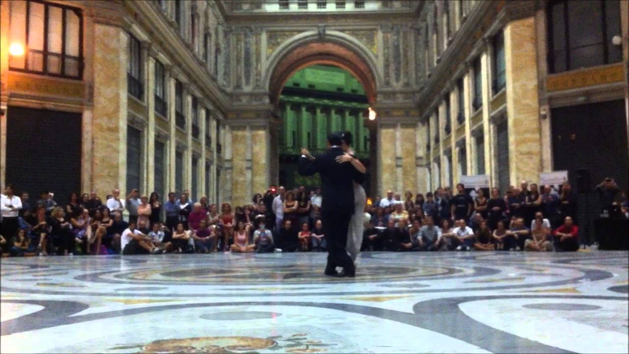 Juan Carlos Martinez y Nora Witanowsky Improvisación 2 Galleria Umberto I° Napoli 16/09/2012