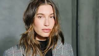  Fall 25: Hailey Bieber