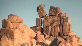 preview picture of video 'Keetmanshoop Quiver Tree Namibia'