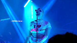 Fever Ray - To The Moon And Back (live 2018)
