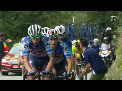 LaVuelta24. Subida a Lagos de Covadonga del grupo de favoritos.