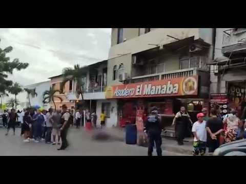 Vendedor de frutas de 21 años es asesinado a tiros en La Libertad, Santa Elena