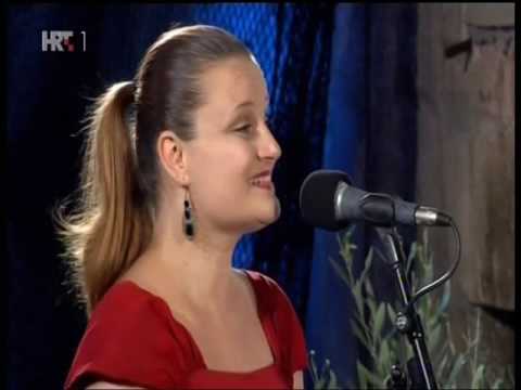 Klapa Teranke - Procvala grana ljiljana - FDK 2016 - Ž
