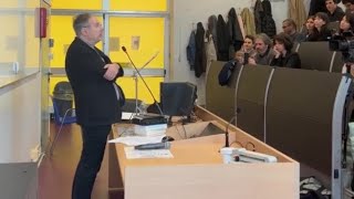 L'ultima lezione del filosofo Maurizio Ferraris: «Quest'immagine di voi non mi abbandonerà mai»