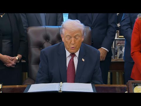 Video | Trump announces rollback of Biden-era fuel economy standards | AFP