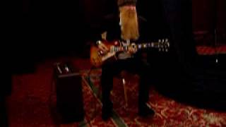 Billy Gibbons Playing A Gibson Pearly Gates Les Paul