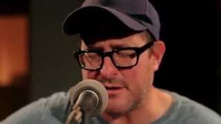 909 in Studio: Craig Finn - 'Maggie I've Been Searching For Our Son' | The Bridge