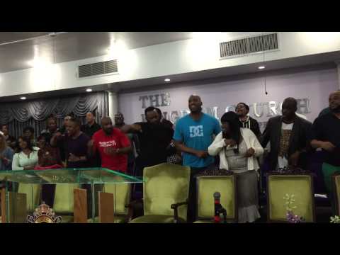 Hezekiah Walker & LFCC - Jesus Is the Light (extended version) - Reunion Choir Rehearsal