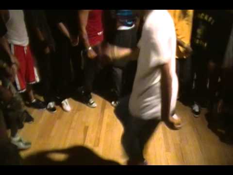 J-LA ROCK VS BONITA cypher-Rock stady 35-