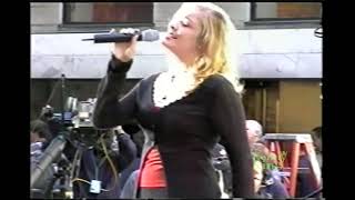 June.5,1998 15 LeAnn Rimes Performs Look'n Through Your Eyes During Today Show Summer Concert Series