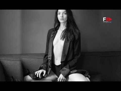 MARIACARLA BOSCONO Best Model Moments FW 2022 - Fashion Channel