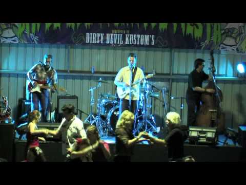 The Lincolns Adelaide at Dia De Los Muertos Fiesta