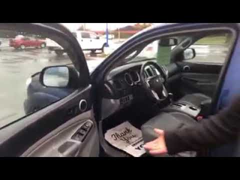 🌮Taco Tuesday Rainy Walkaround🌮