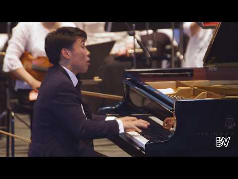 充滿活力的首秀。李治在韋爾演奏門德爾松。 (A Dynamic Debut: George Li Playing Mendelssohn in Vail)