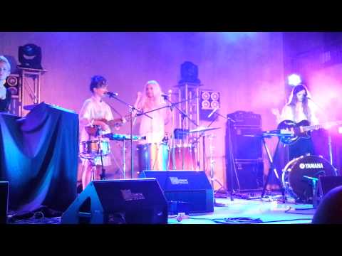 Twiggy Frostbite - Up A Tree (Live in Hong Kong 2014)