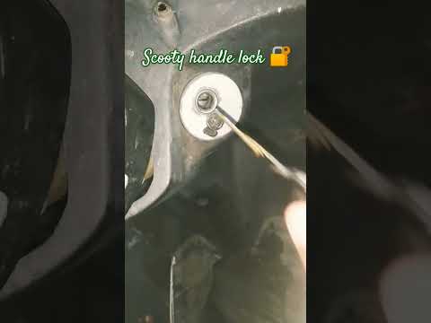 honda Activa scooty ka handle lock kaise kare is video me information  #viral #shorts #trending 👨‍🔧