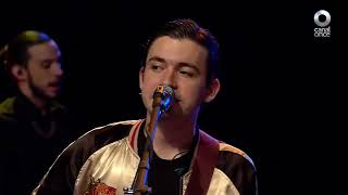 Los mesoneros - Solo (en vivo)