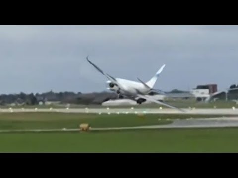 Plane FAILED landing in heavy CROSSWIND at Salzburg, Austria
