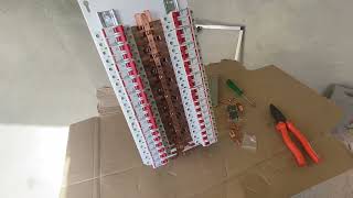 Passagens de todos circuitos e montagem do quadro de distribuição.