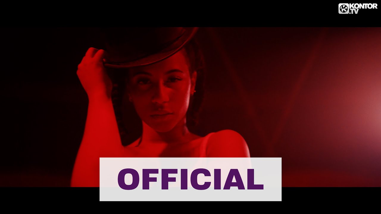 Harris & Ford x Amber van Day — Circus