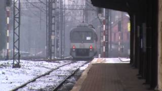 preview picture of video 'Mysłowice dworzec PKP - SN82-002 & SN82-003'
