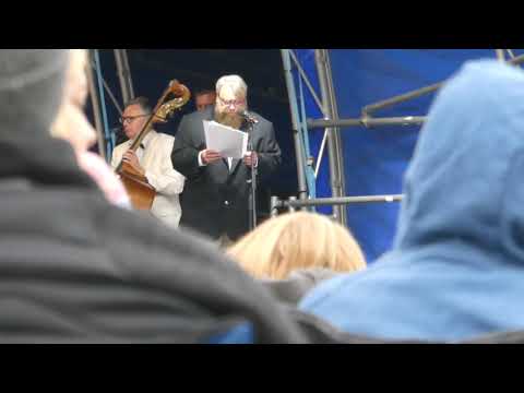 Stalking Brian Blessed