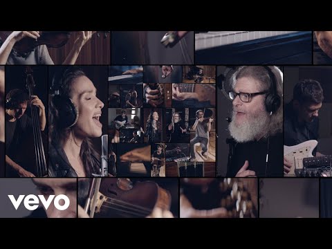 Bajofondo, Natalia Oreiro - Будем танцевать (Listo Pa'Bailar - Video Oficial)