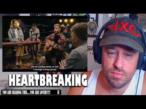 Suzan & Freek - Als het avond is - De 3 sterren camping (English subtitles) REACTION!