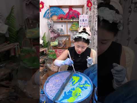 大漆新配色：蔚蓝星海夏天正是需要明亮的颜色姑娘们，明媚起来#非遗漆扇 #大漆 #百young非遗 #蝴蝶结 #夏日必备#diy #haeundaenail #art #nails #nature