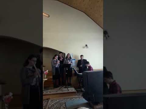 DOMNUL ESTE MILOSTIV // Corul de Copii BERCHISESTI - dirijor Petrica Moisuc