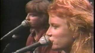 Indigo Girls - Strange Fire on Night Music 1989