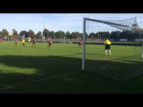 Wilhelmina A1 - Best Vooruit A1 - Bal op de lat (18-10-2014)