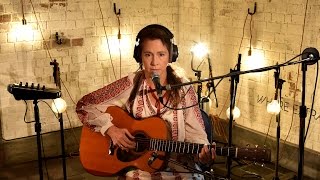 Lou Rhodes performs the beautiful Sea Organ in the 6 Music Live Room.