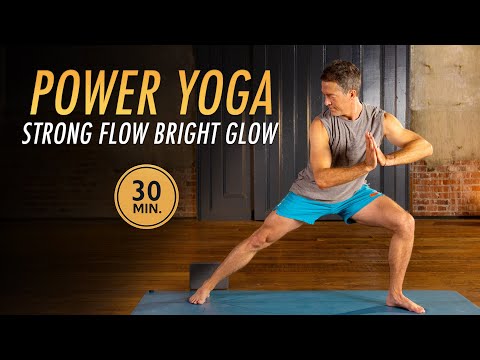 30 Min Energizing Power Yoga l Strong Flow Bright Glow