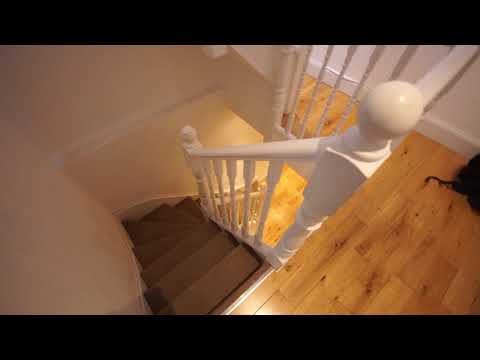 3 bedroom 2 bathroom apartment York Way Camden NW1 Private Garden.