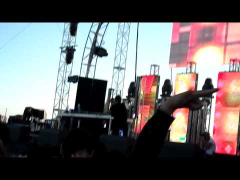 Diplo - "One" (Congorock Remix) at HARD Summer 2010