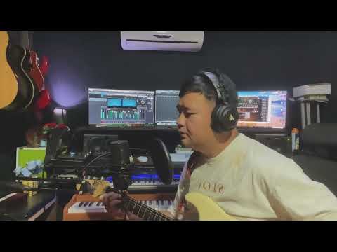 Leeg Nyob Sab Ntuj - Cover:Pov Thoj Lao