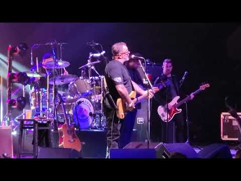 Aaron Lewis & the Stateliners - Am I The Only One - Salem VA 7-24-25