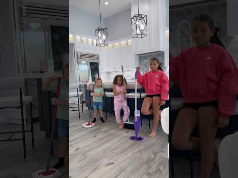 How to get your kids to help around the house🤪😂#remake #parenting #parents #momlife #familychannel