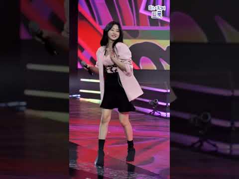 홍지윤&김다현&허찬미&솔지 - HOT PINK 금요일은 밤이 좋아