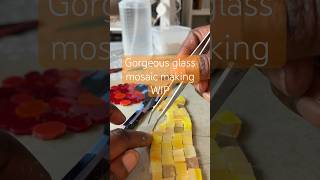 Download lagu Gorgeous Stained Glass Mosaic using left over scraps #mosaicart #shortsvideo #glassart mp3