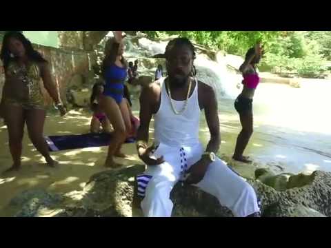 Beenie Man Ft Mario C - Summer Is Here (Official Music Video)