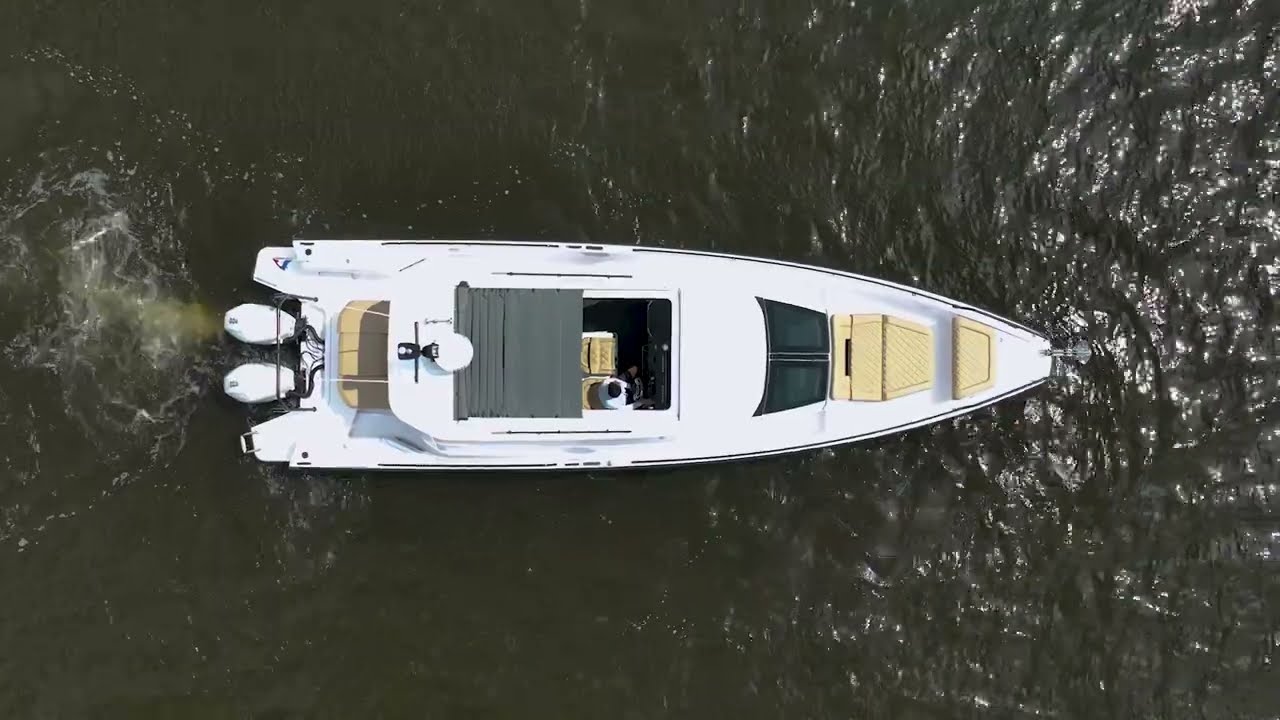 Axopar 37 XC Cross Cabin - Trailer