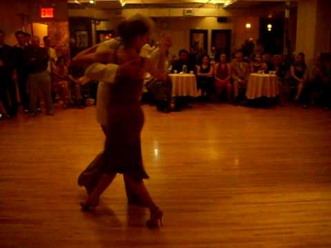 Pibe Sarandi & Mariana Fresno dance "El Cachafaz":Argentine Tango