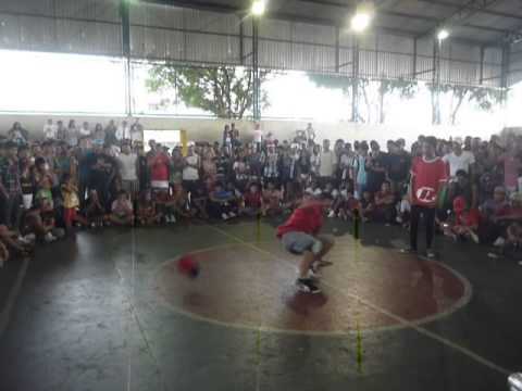 HIP-HOP PERIFERIA 2012 -  PROFETA vs ROXINHO [NATIVOS CREW]