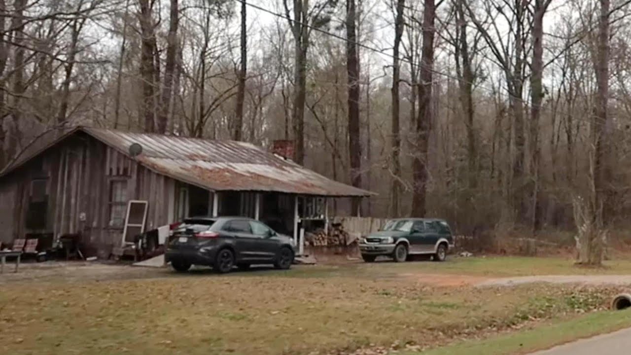 SOUTHERN RURAL ALABAMA TOWN / MATHEWS, AL