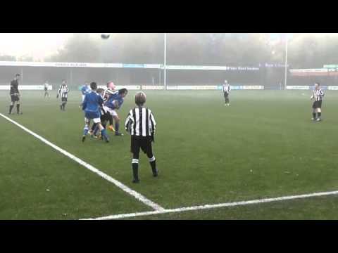 16 11 2013 Gemert D2   Bruheze D1