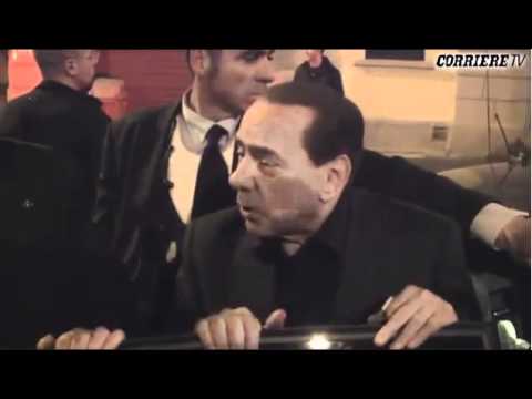 L'ultima barzelletta di Berlusconi: «Il sondaggio: io, l'amore e le donne»