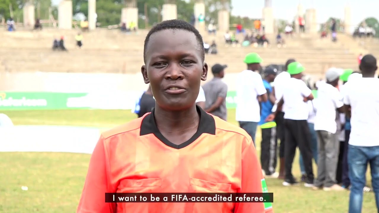 Ref Khamali, the woman in the middle